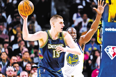 身手矫健的 身手矫健的